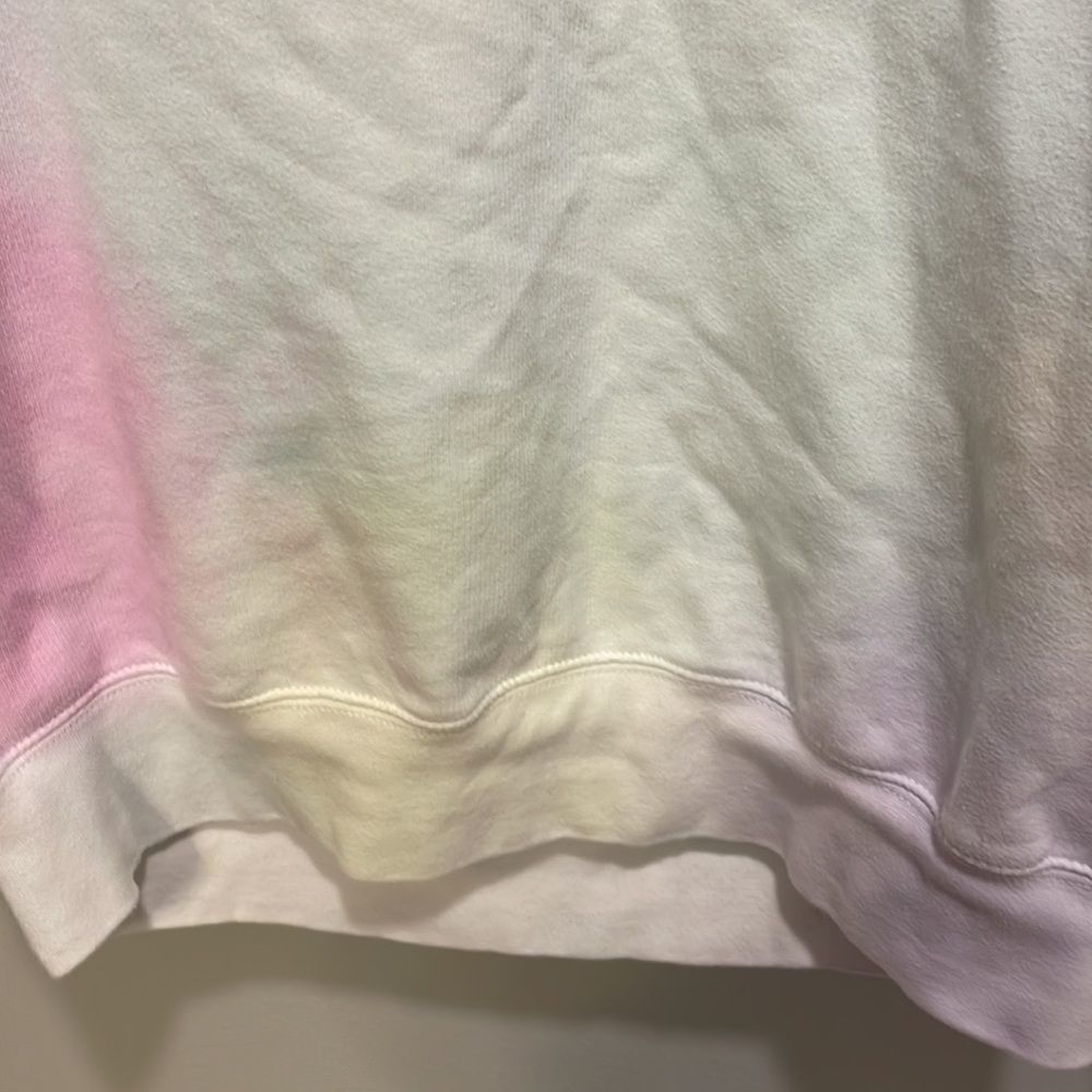 Nwot Friends tie dye woman’s sweatshirt - Picture 5 of 11